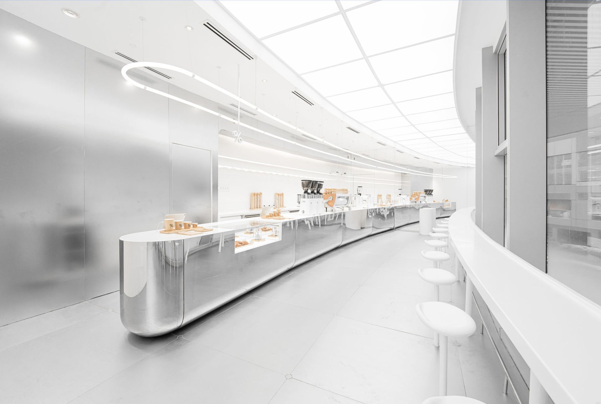 京都発のコーヒーショップブランドで世界各国にカフェを展開する“％ARABICA”のフィリピン1号店（マニラ）% Arabica Manila Mitsukoshi BGC